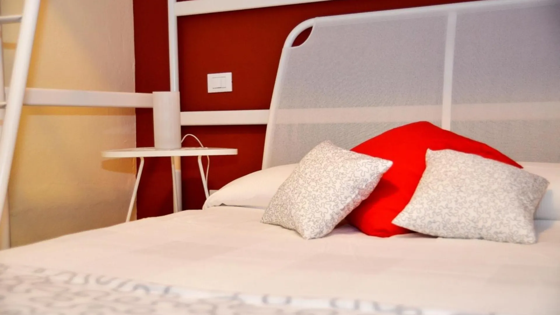 Bed & Breakfast B&B Il Tempo Del Vento In Front Of The Castle Tresana