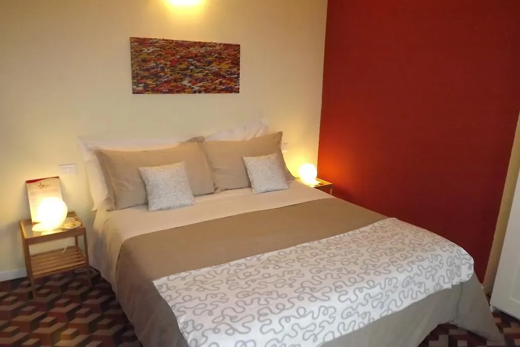 B&B Il Tempo Del Vento In Front Of The Castle Tresana Bed & Breakfast